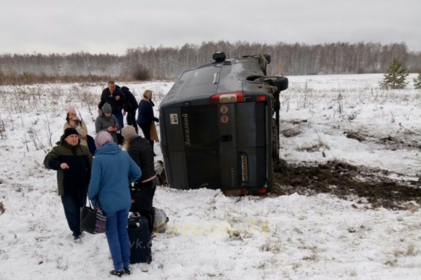 Помощь медиков потребовалась двум пассажирам рейсового микроавтобуса Челябинск — Сатка Помощь медиков потребовалась двум пассажирам рейсового микроавтобуса Челябинск — Сатка