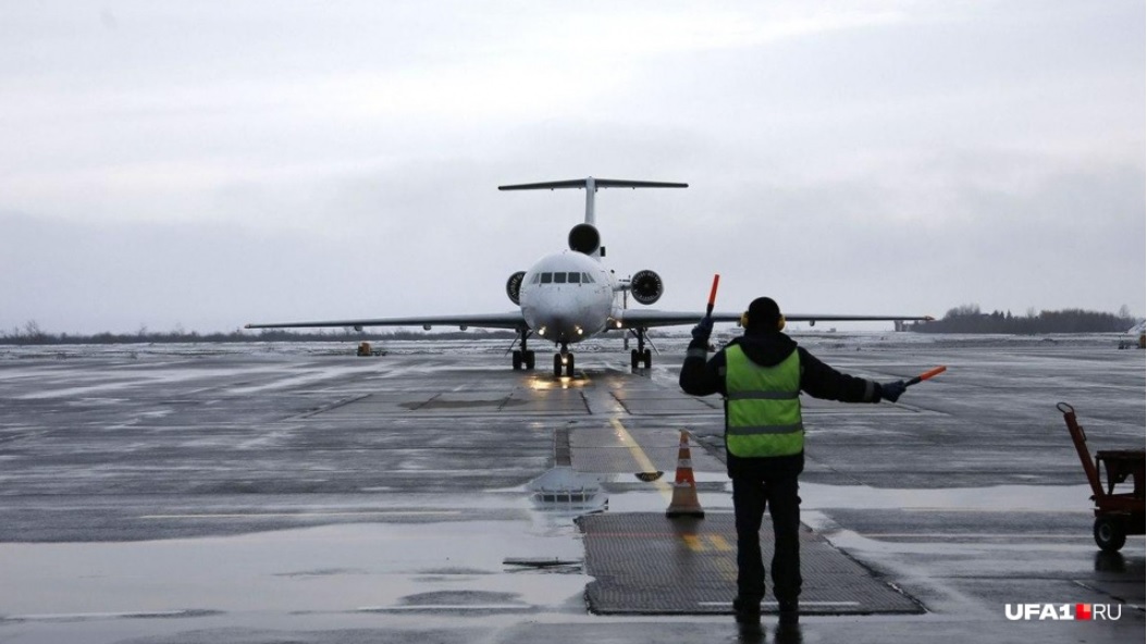 Приключения закончились: уфимские пассажиры после ЧП наконец-то вылетели в Нижневартовск