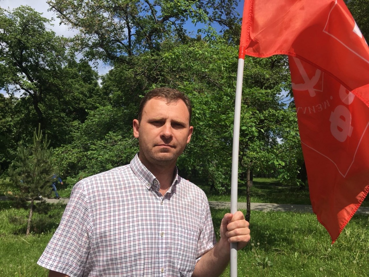 Среди участников митинга, который прошел в будний день, все-таки нашлись работающие тюменцы Среди участников митинга, который прошел в будний день, все-таки нашлись работающие тюменцы