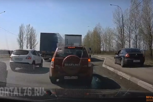 Манёвр в нарушение Правил дорожного движения обойдется дорого Манёвр в нарушение Правил дорожного движения обойдется дорого
