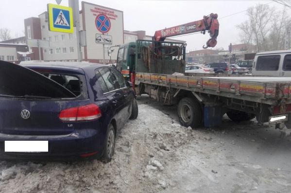 Авария случилась на улице Станционной Авария случилась на улице Станционной
