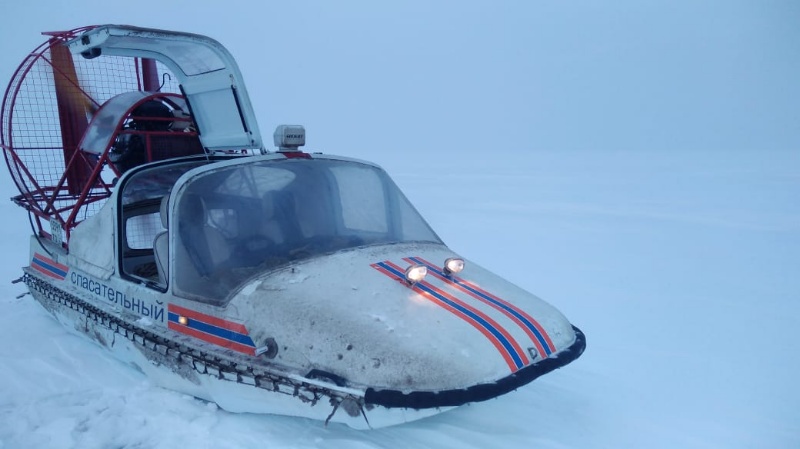 В Самарской области эвакуировали рыбаков, застрявших во время метели в снегу на мотособаке