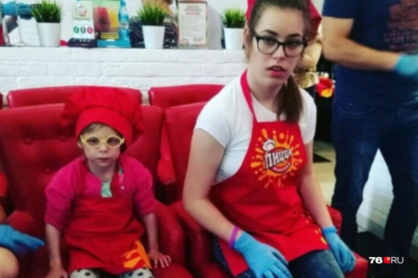 Девочки очень испугались Девочки очень испугались