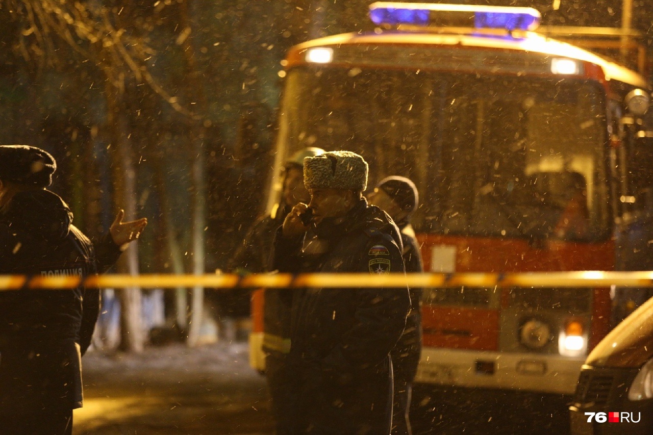 Взрыв газа в доме в Ярославле: спасатели рассказали, когда жильцы смогут вернуться в квартиры