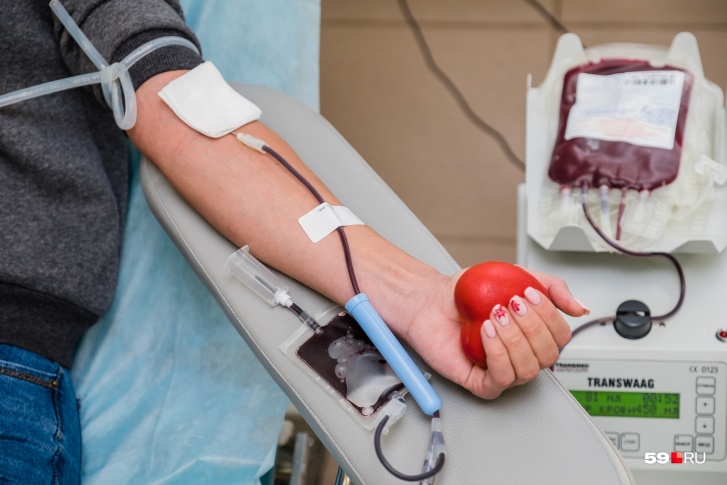 Каждый донор имеет право взять два выходных дня на работе после сдачи крови