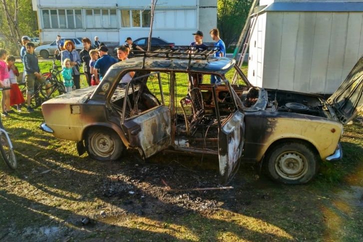 Горожане надеются, что теперь бесхозная машина пойдет в утиль Горожане надеются, что теперь бесхозная машина пойдет в утиль