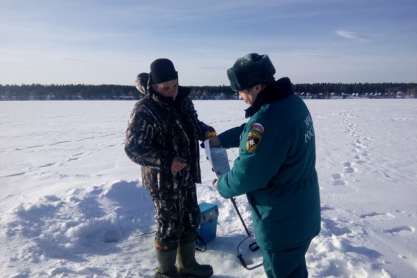 Зимой ловить рыбу лучше на озёрах, а не на реках Зимой ловить рыбу лучше на озёрах, а не на реках