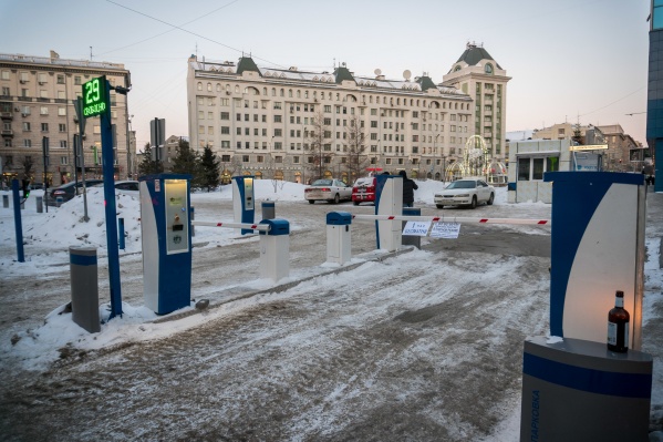 Парковка начала работать сегодня утром Парковка начала работать сегодня утром