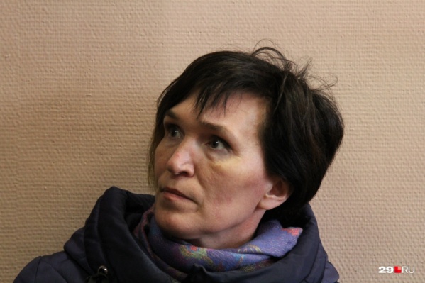 Елена Калинина — председатель инициативной группы по проведению референдума о запрете ввоза отходов в Архангельскую область из других регионов Елена Калинина — председатель инициативной группы по проведению референдума о запрете ввоза отходов в Архангельскую область из других регионов