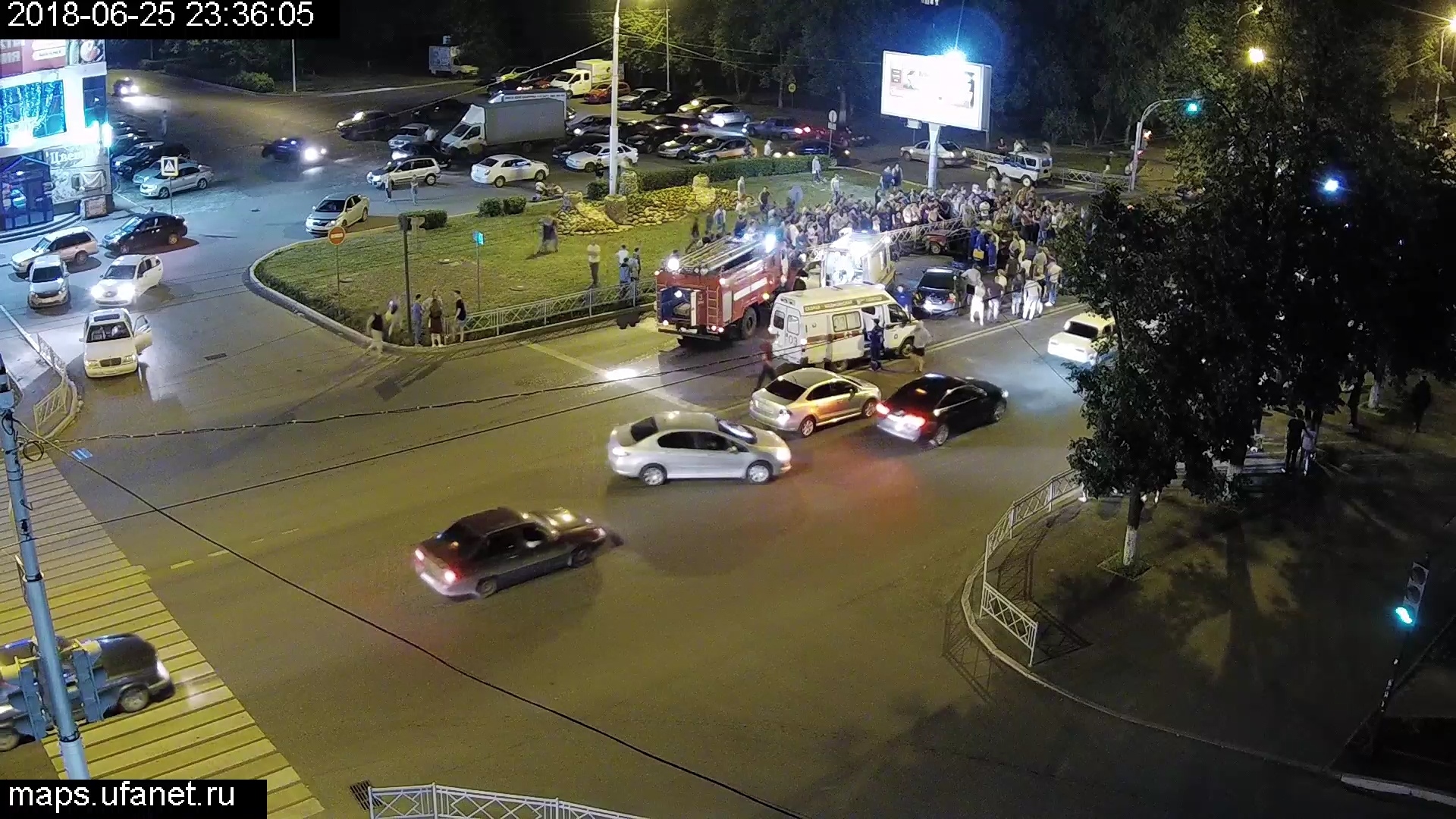 Врачи скорой помощи забрали в реанимацию и двухлетнего мальчика Врачи скорой помощи забрали в реанимацию и двухлетнего мальчика