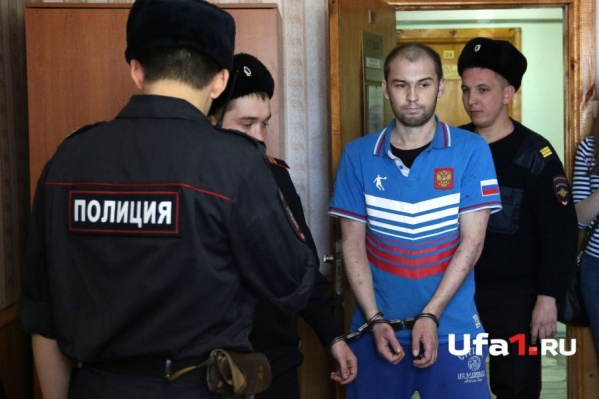 Свою вину мужчина не признает Свою вину мужчина не признает