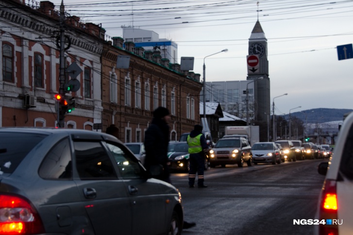 Сервис Яндекс.Пробки показывал 10 баллов в 19:00