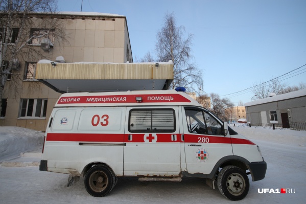 Врачи и пациенты жалуются на изношенность автопарка скорой помощи Врачи и пациенты жалуются на изношенность автопарка скорой помощи 