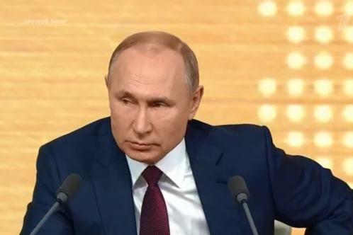 Путин признал проблему с разницей зарплат в больницах Путин признал проблему с разницей зарплат в больницах