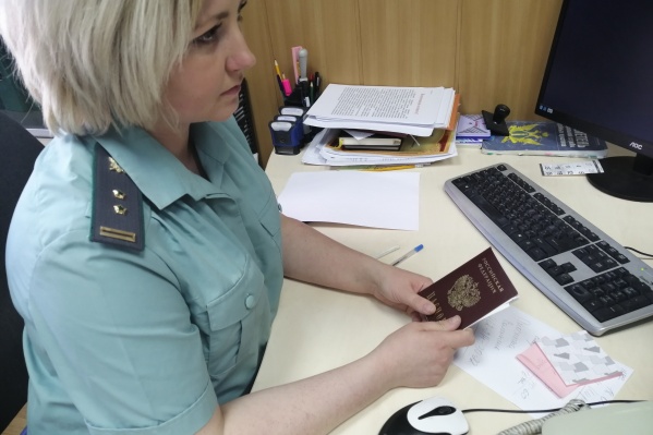 Новый паспорт не помог мужчине спрятаться от приставов Новый паспорт не помог мужчине спрятаться от приставов 