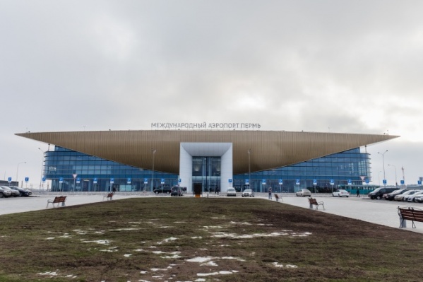 Из пермского аэропорта пассажира доставили прямиком в больницу Из пермского аэропорта пассажира доставили прямиком в больницу 