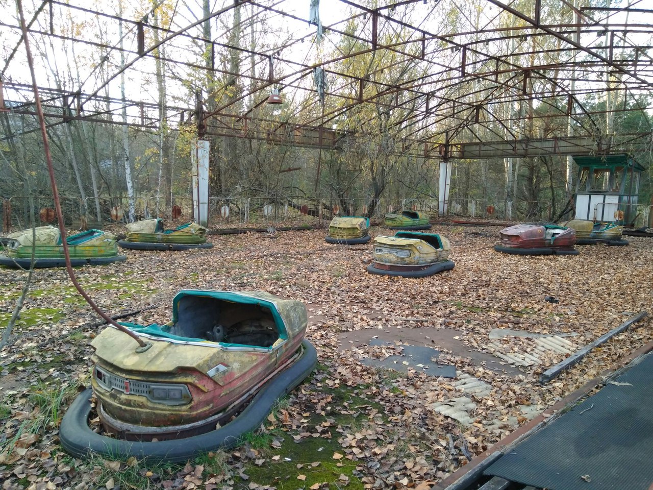 Заброшенный парк Заброшенный парк