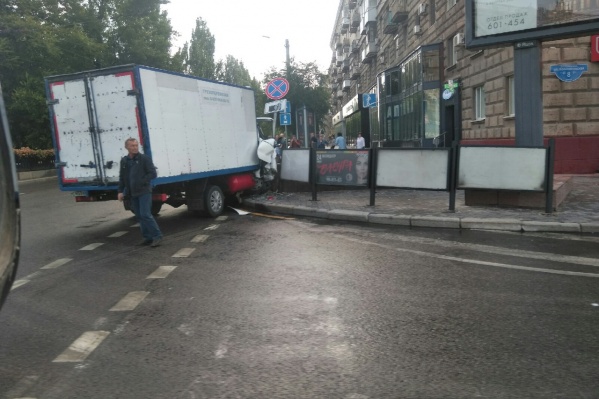 Аварии на жутком перекрестке продолжаются Аварии на жутком перекрестке продолжаются