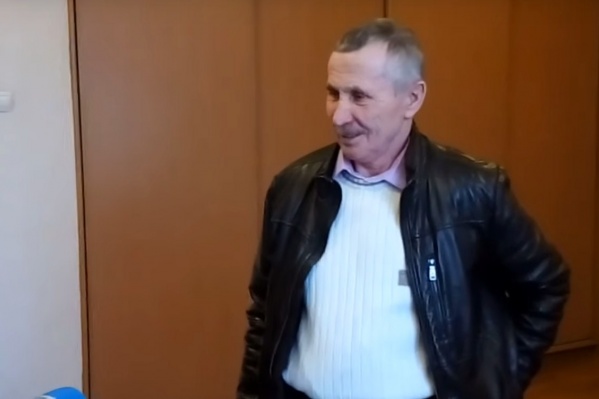 Иван Дегтярёв проиграл несколько судов и был обязан снести самовольную постройку, но его это не устраивало Иван Дегтярёв проиграл несколько судов и был обязан снести самовольную постройку, но его это не устраивало