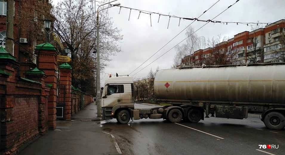 На ЛВЗ уже вовсю кипит работа На ЛВЗ уже вовсю кипит работа