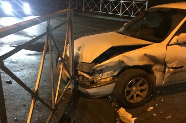 Авария обошлась без пострадавших Авария обошлась без пострадавших