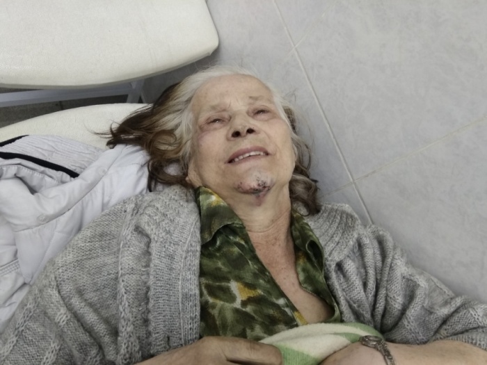 Иногда женщине кажется, что она живёт не в своей квартире Иногда женщине кажется, что она живёт не в своей квартире