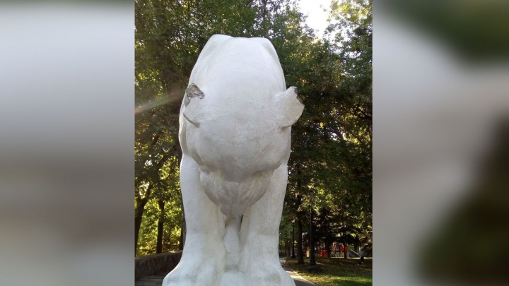 Уши оставь! В парке Уфы вандалы повредили скульптуру тигра