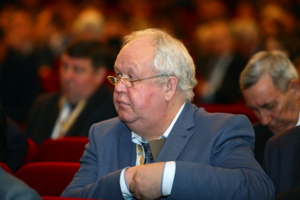Владимир Садырин возглавил вуз после ухода с поста министра образования Челябинской области Владимир Садырин возглавил вуз после ухода с поста министра образования Челябинской области