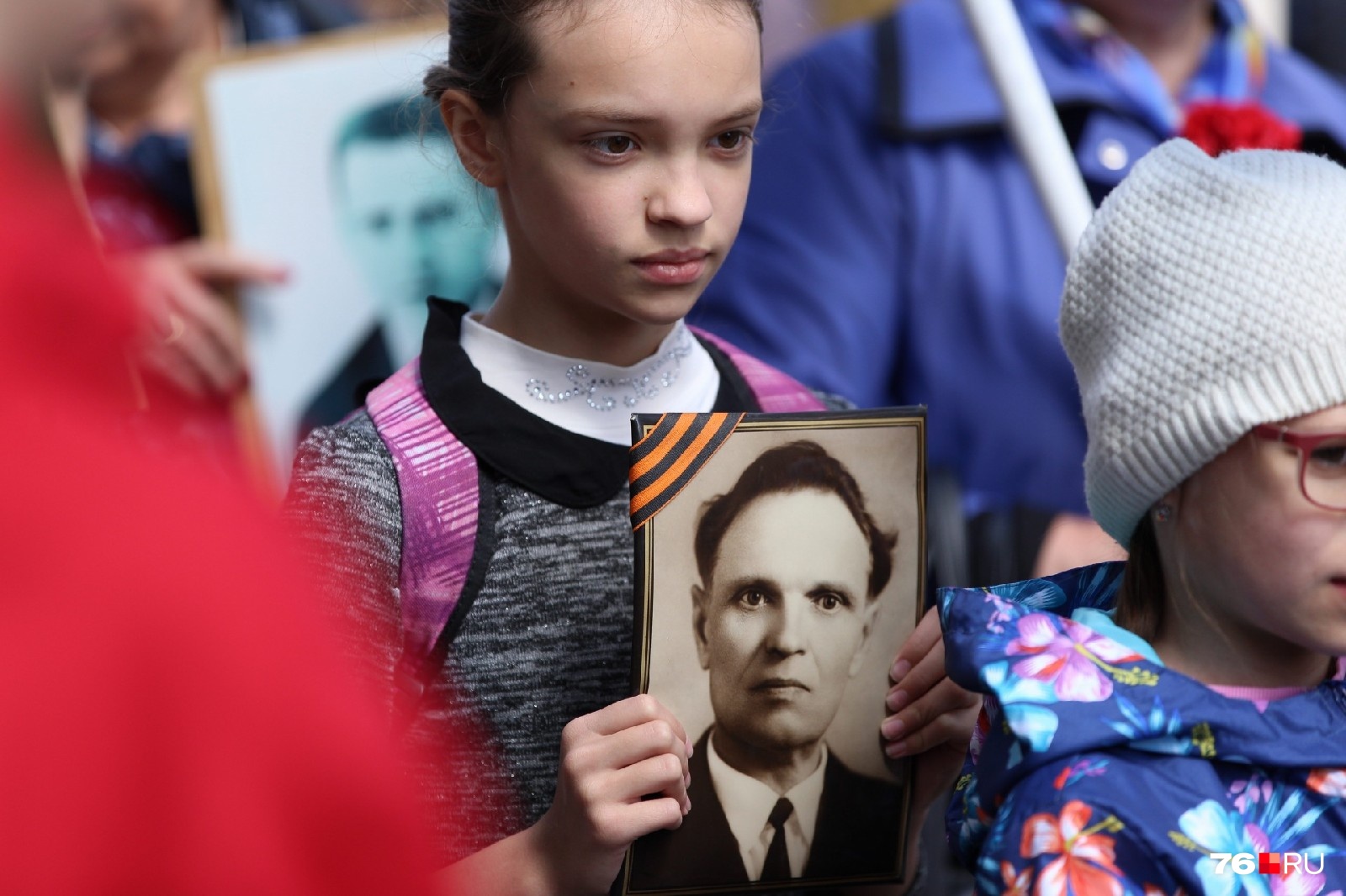 На лицах многих — задумчивость На лицах многих — задумчивость