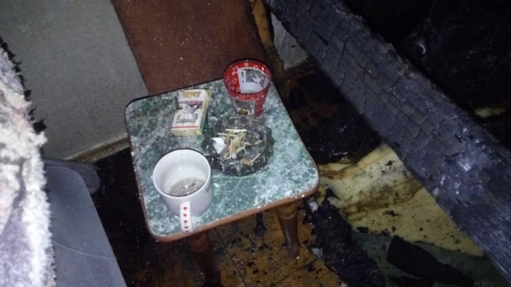 В Уфе по вине неосторожного курильщика 30 человек эвакуировали из горящего дома
