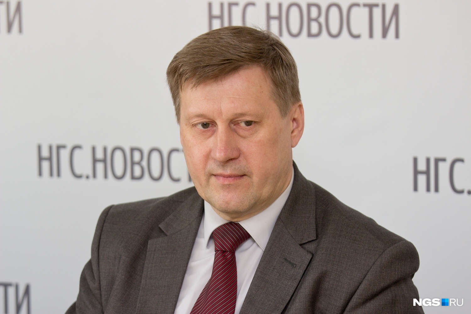 Мэр Новосибирска заметил, что раньше депутаты часто обсуждали нехватку денег в пенсионном фонде. Фото Александра Ощепкова Мэр Новосибирска заметил, что раньше депутаты часто обсуждали нехватку денег в пенсионном фонде. Фото Александра Ощепкова