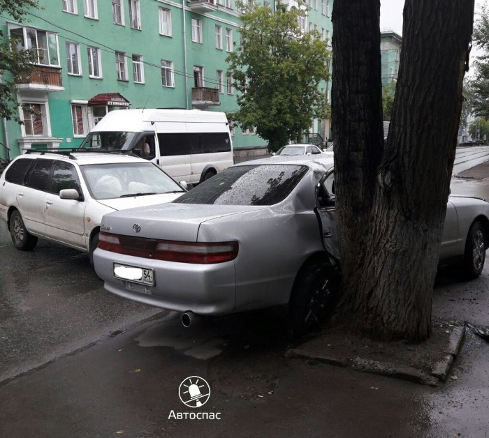 ДТП произошло утром в Ленинском районе ДТП произошло утром в Ленинском районе