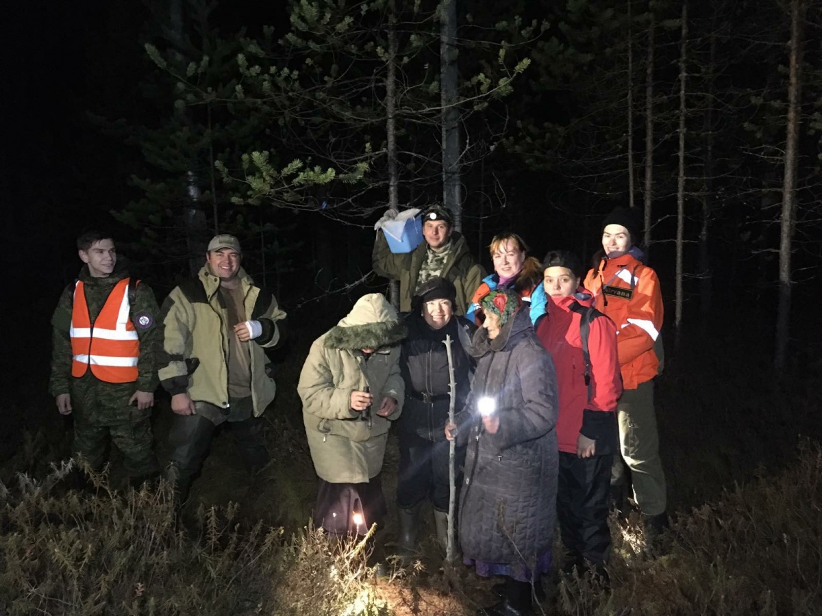 Бабушки едва не погибли во время похода за клюквой на болота Бабушки едва не погибли во время похода за клюквой на болота