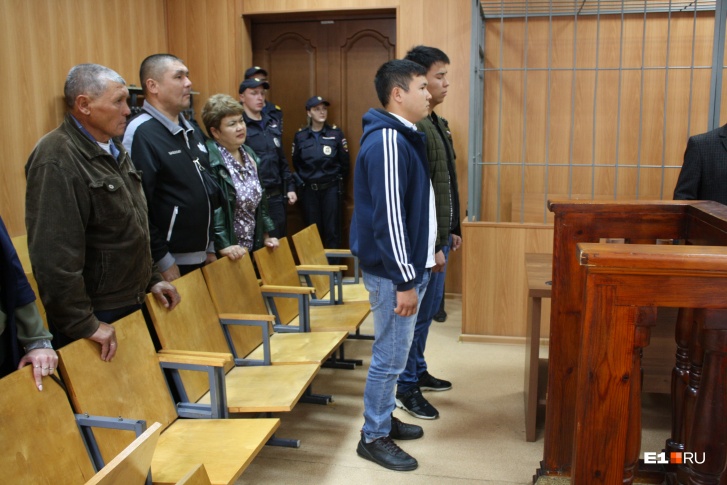 Нурбек Абакиров и Арман Саграев в суде