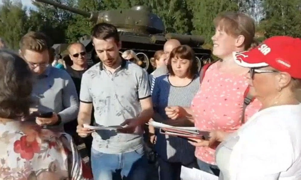 «Захват домов и мёртвое ЖКХ»: в Переславле записывают массовое обращение к Путину. Онлайн-трансляция