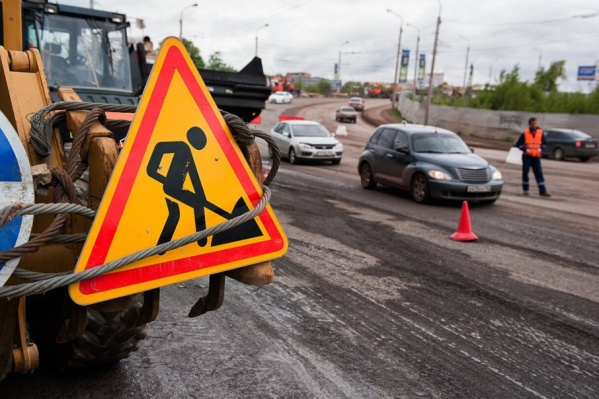 Дорожники пытаются успеть завершить все работы Дорожники пытаются успеть завершить все работы