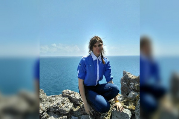Девушка позвонила и сообщила, что едет домой Девушка позвонила и сообщила, что едет домой