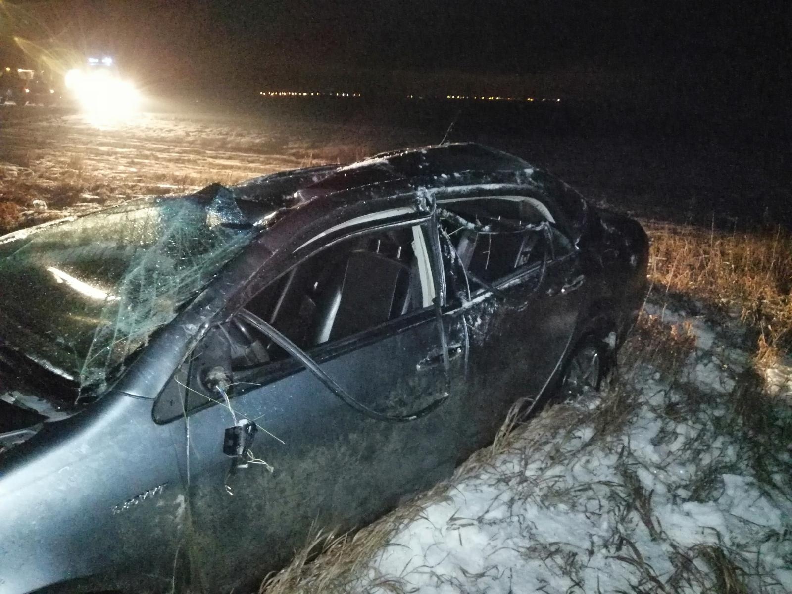 По свидетельствам очевидцев ДТП, водитель авто от удара вылетел из салона По свидетельствам очевидцев ДТП, водитель авто от удара вылетел из салона