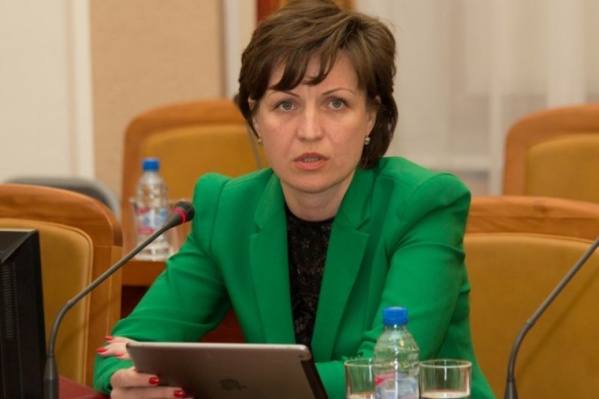 Министр экономики Омской области Оксана Фадина тоже претендует на кресло мэра Министр экономики Омской области Оксана Фадина тоже претендует на кресло мэра 