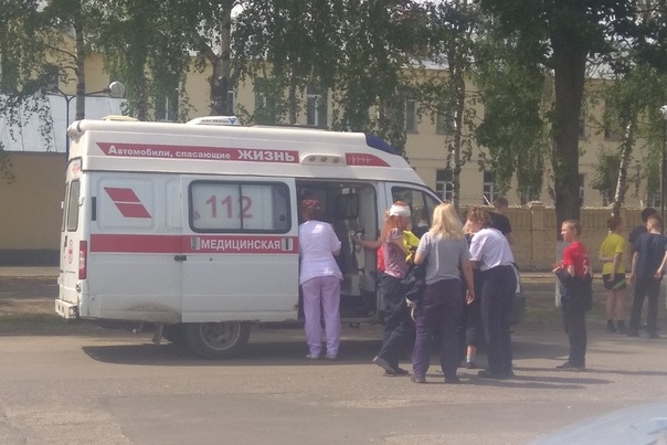 Помимо тех, кто пострадал из-за взрывов на территории завода, в медпункты обращались и граждане, получившие ранения от взрывной волны<br><br> Помимо тех, кто пострадал из-за взрывов на территории завода, в медпункты обращались и граждане, получившие ранения от взрывной волны<br><br>