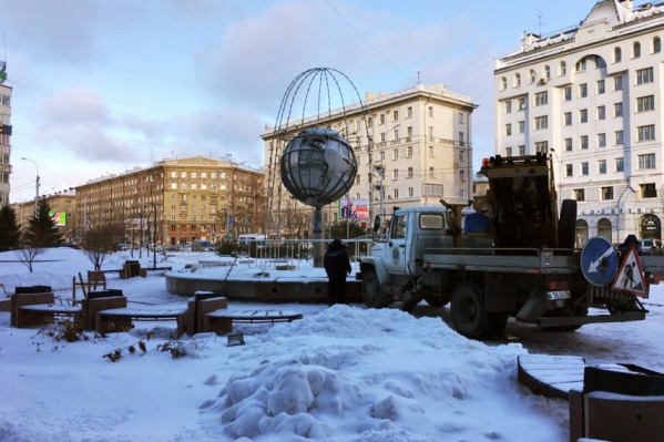В этом году первым в городе начнёт светить фонтан на Орджоникидзе В этом году первым в городе начнёт светить фонтан на Орджоникидзе