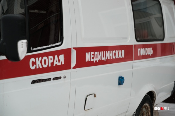 В квартиру, где проходила вечеринка, вызвали скорую, но медики уже констатировали смерть одного из подростков В квартиру, где проходила вечеринка, вызвали скорую, но медики уже констатировали смерть одного из подростков