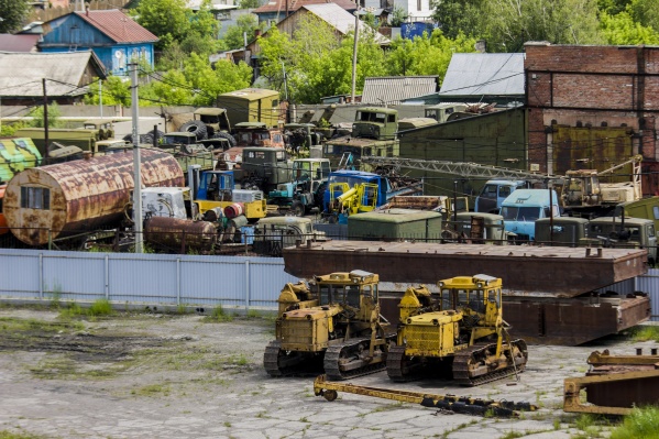 Проверки решили провести после взрыва на одной из металлобаз в Кировском районе Проверки решили провести после взрыва на одной из металлобаз в Кировском районе