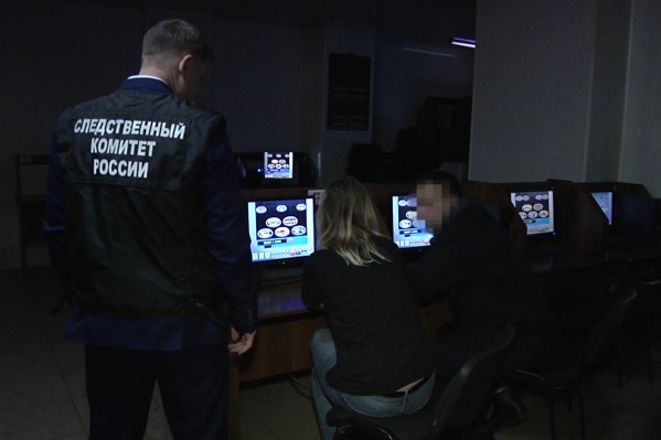 Сейчас устанавливаются личности всех причастных к преступлению Сейчас устанавливаются личности всех причастных к преступлению