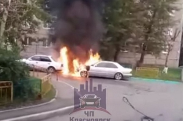 Пожар произошел ранним утром на улице Сергея Лазо Пожар произошел ранним утром на улице Сергея Лазо