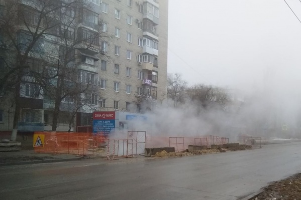 Замену труб обещали с воскресенья Замену труб обещали с воскресенья