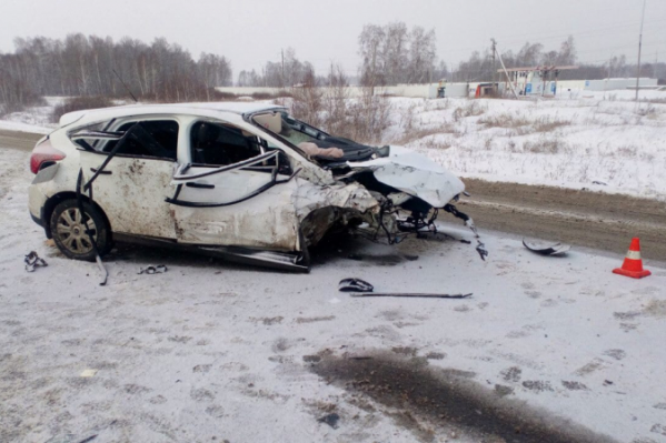 В другой иномарке пострадали четверо В другой иномарке пострадали четверо