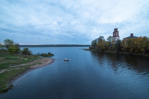 Машина уплыла без хозяина Машина уплыла без хозяина