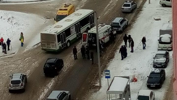 В ГИБДД отметили, что пока устанавливается, по какой части дороги шёл подросток, попавший в ДТП возле «Зари» В ГИБДД отметили, что пока устанавливается, по какой части дороги шёл подросток, попавший в ДТП возле «Зари»