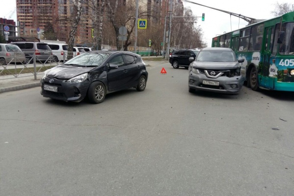 В ДТП пострадала девушка, переходившая дорогу В ДТП пострадала девушка, переходившая дорогу